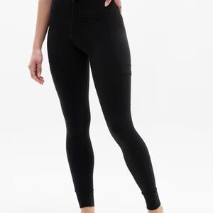 NWT-Athleta Black Salutation Cargo Tight // Black